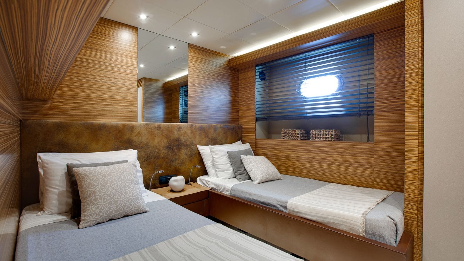 AZIMUT 88