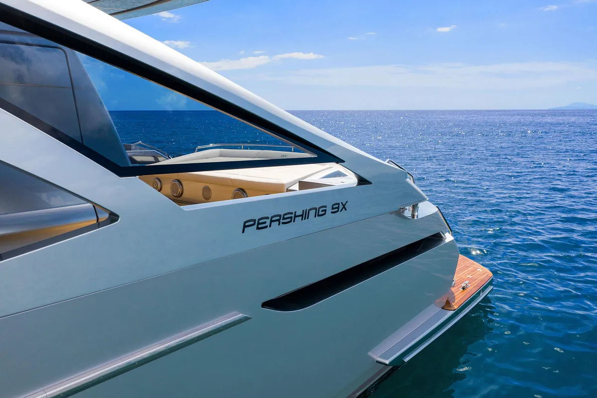 Pershing 8X