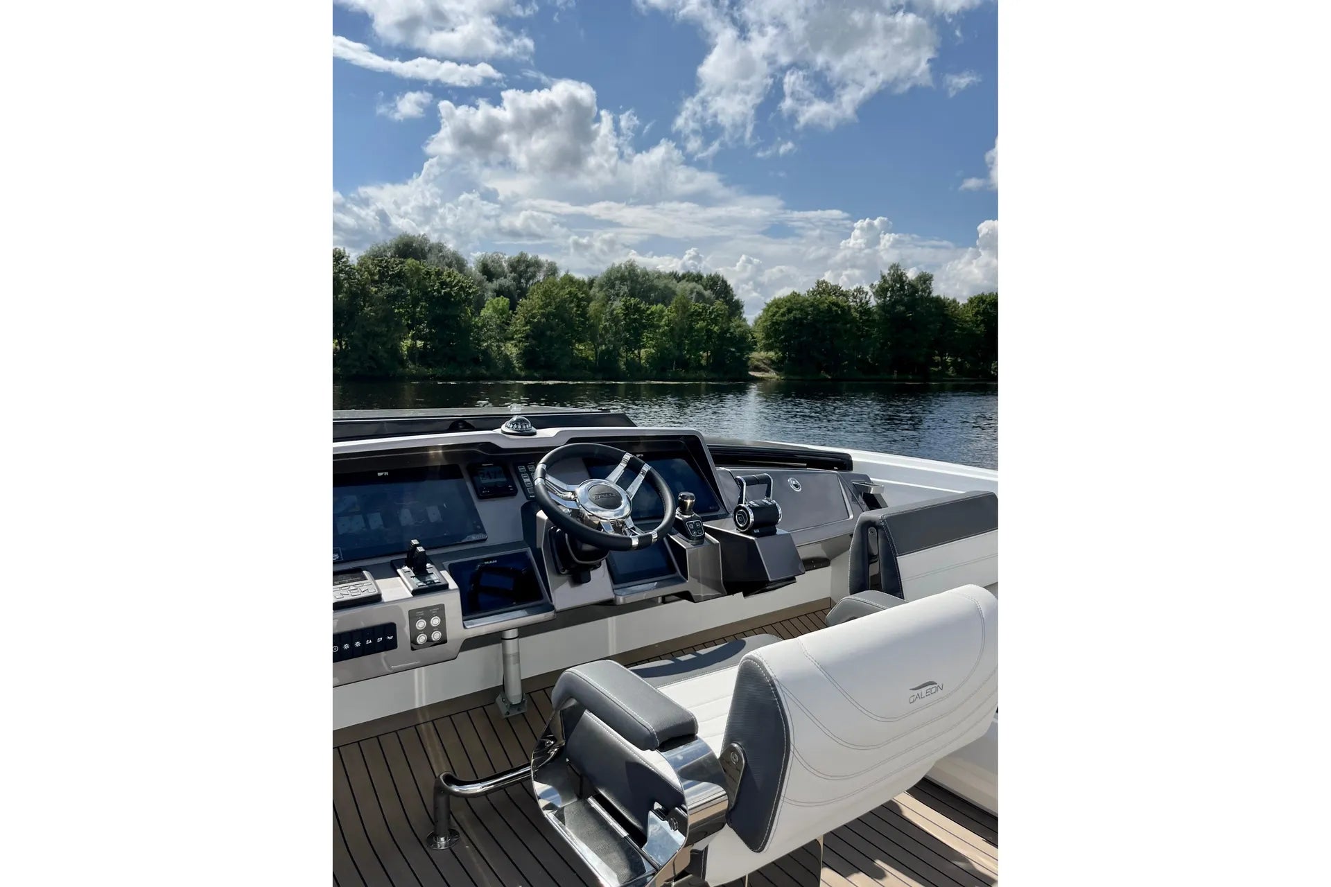 GALEON 700’ SKY