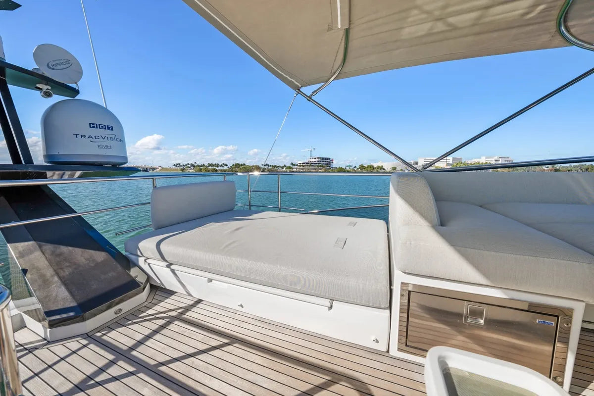 Azimut S7