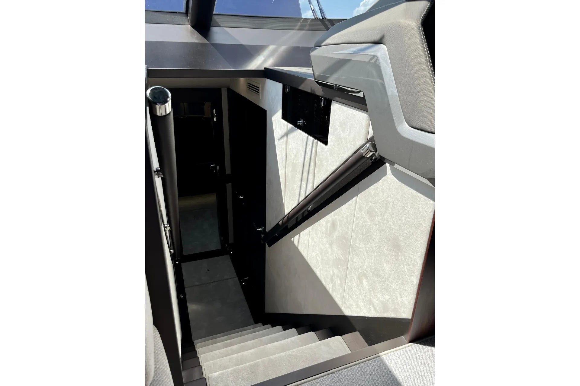 GALEON 700’ SKY